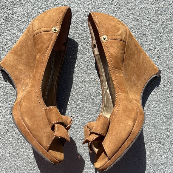 Jessica Simpson suede wedge heels - Picture 3 of 5